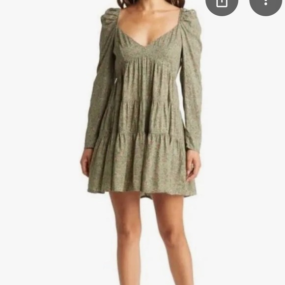 Fourteenth Place Women's Floral Mini Dress Long Sleeve Tiered Green 1X‎ - Picture 1 of 7